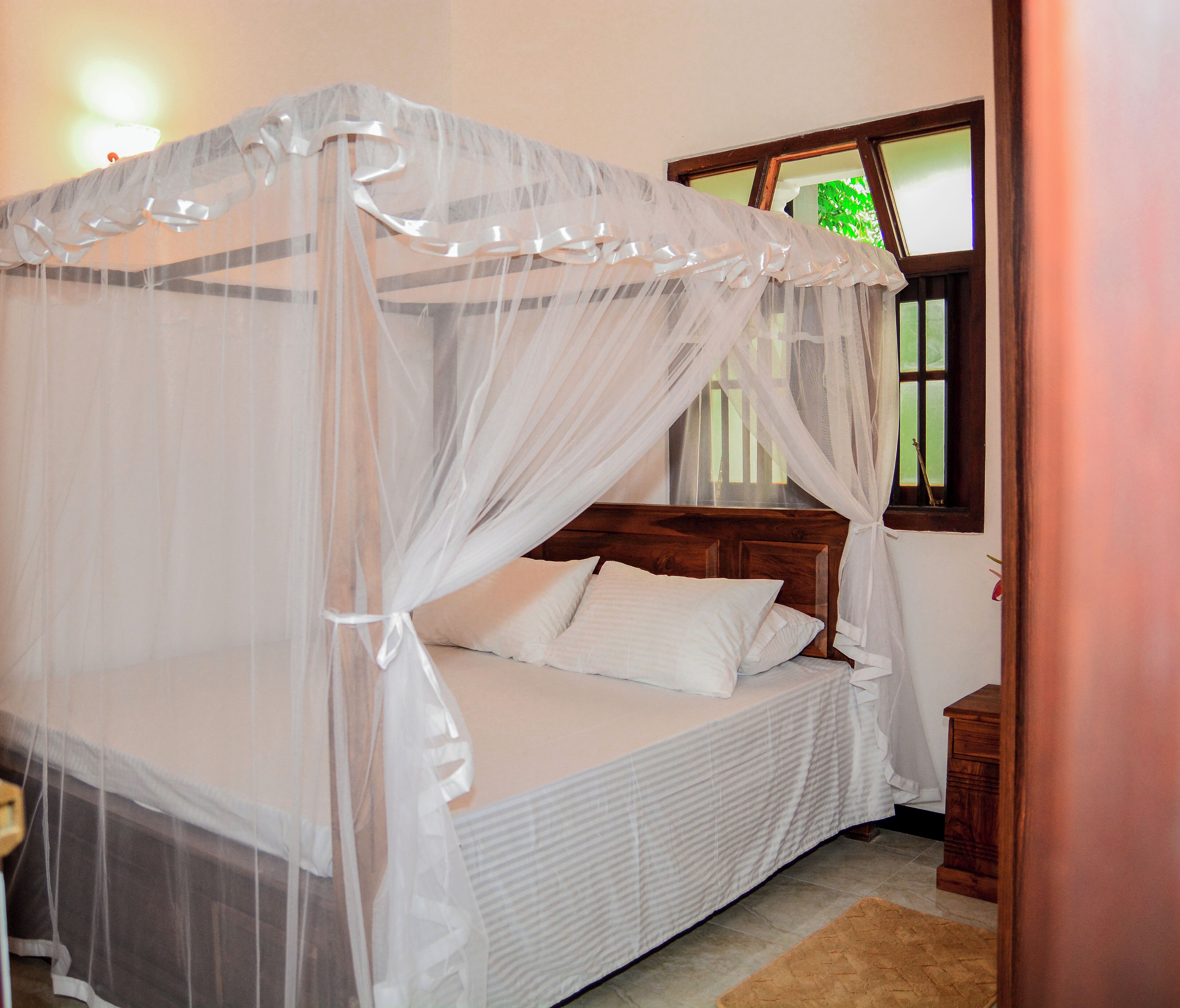 1 soverom, strykejern/-brett, wi-fi (inkludert) og sengetøy