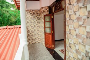 Exterior detail - White Wings Home Stay,Thalpe (Thalpe)
