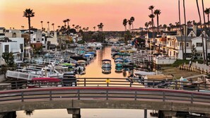 Marina - Bayside Getaway – Waterfront! (Newport Beach)