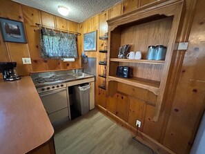 Fridge, microwave, oven, stovetop - Super Dog-Friendly South Lake Rental (Zephyr Cove)