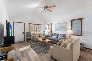 TV - Barge Road Beach House Pet Friendly (Ocean City)