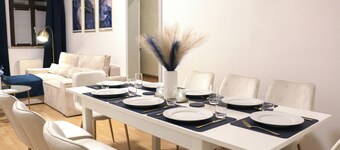 YR Apartment in the city center - pool table - parking - 140sqm