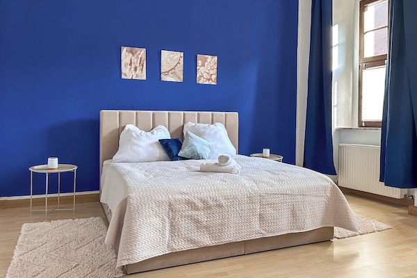 3 Schlafzimmer, Schreibtisch, Bügeleisen/Bügelbrett, Reisekinderbett