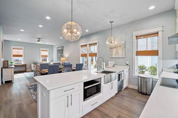 Fridge, microwave, oven, stovetop - Off-Season Monthly Rentals | Treetop Village Tranquility | Community Pool (Inlet Beach)