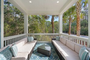 Property grounds - Off-Season Monthly Rentals | Treetop Village Tranquility | Community Pool (Inlet Beach)