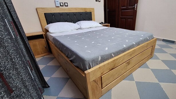 Unclassified image, 1 of 18, button - Room-budget Double Room In Cotonou Benin (Cotonou)