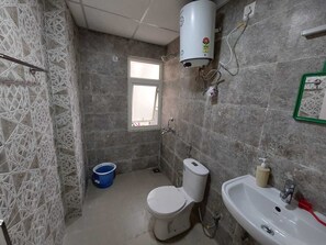 Towels, soap, toilet paper - apartment near kumbh mela prayagraj (Prayagraj)