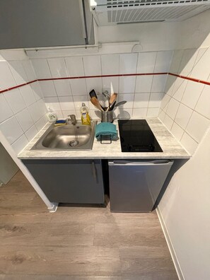 Private kitchen - Le Rêveur: on the banks of the Lez & espace Richter (Montpellier)