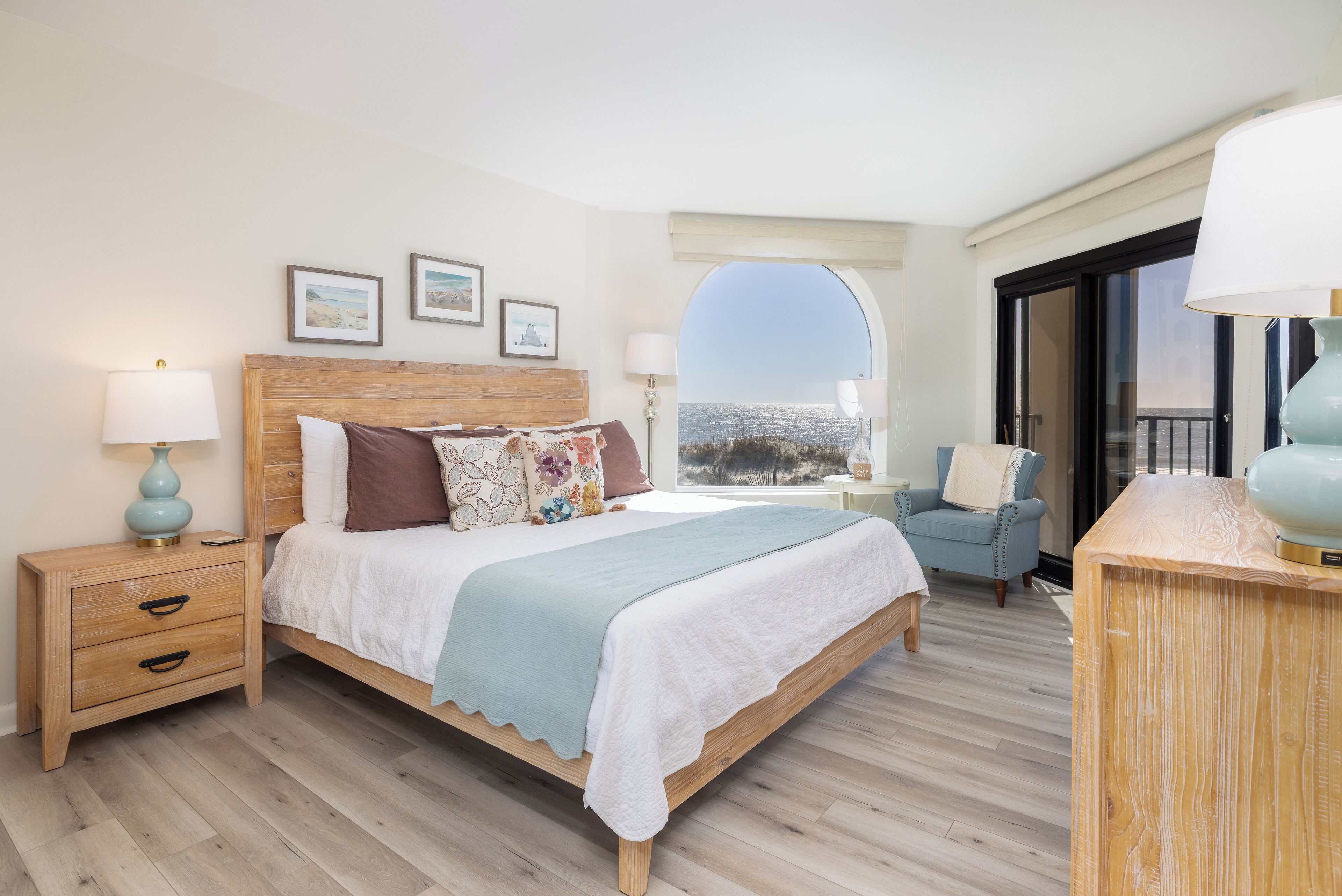 3 makuuhuonetta, silitysrauta/-lauta, internet, vuodevaatteet