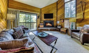 Smart TV, fireplace, DVD player
