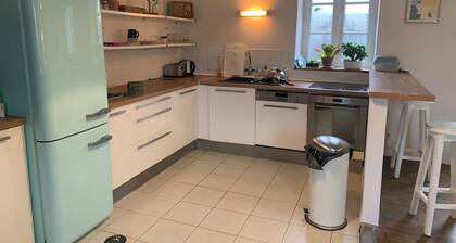 Charming house 700 metres from the beach