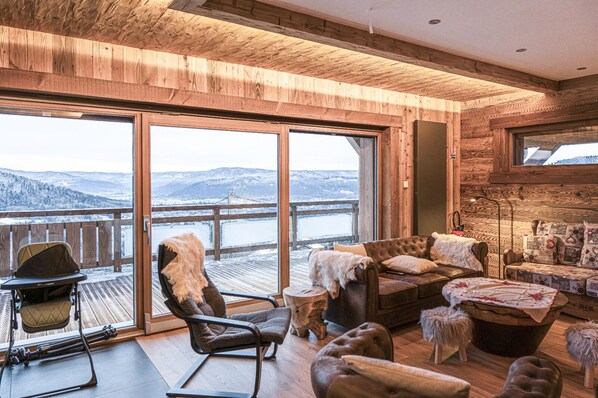 Fireplace, video games, foosball, table tennis - Chalets Spa Panoramiques des 3 Vallées SAUNA, HAMMAM, SWIMMING POOL, CINEMA, DISCO (Cleurie)