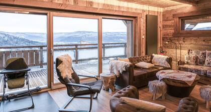 Chalets NEUF Spa Panoramiques des 3 VallĂ©es SAUNA, HAMMAM,PISCINE, CINĂMA, DISCO