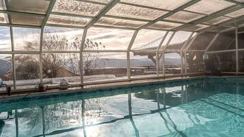 Piscine couverte, piscine chauffée