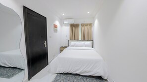 2 chambres, fer et planche à repasser, Wi-Fi gratuit, draps fournis