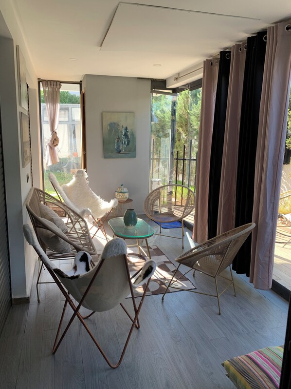 Interior - Apartment in a secure Residence Férmée with private swimming pool. (Tamaris)