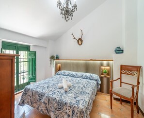 House | 5 bedrooms, iron/ironing board - Charming Farmhouse With Private Pool (Priego de Córdoba)