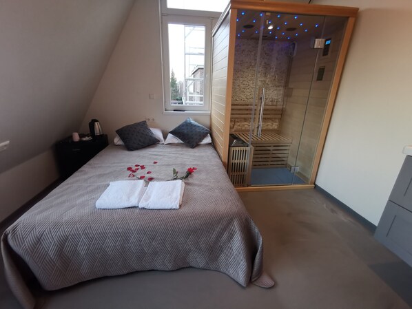 Fer et planche à repasser, Wi-Fi gratuit, draps fournis