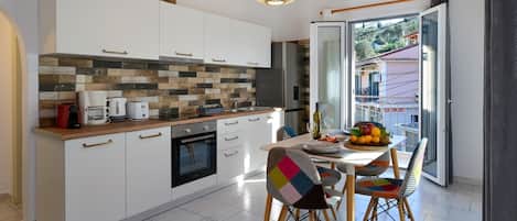 Fridge, microwave, oven, stovetop
