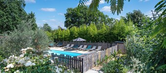 L'Escapade Nature et Gourmande, Chambres d'Hote avec Piscine