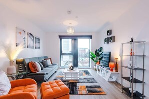 TV - Bastion Loft Summary: (Liverpool)