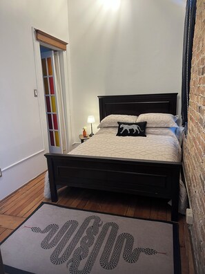 2 makuuhuonetta, työpöytä, silitysrauta/-lauta, Wi-Fi