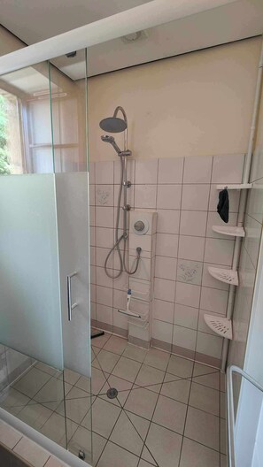 Dusche, Haartrockner