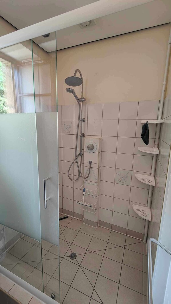 Ducha, secador de pelo