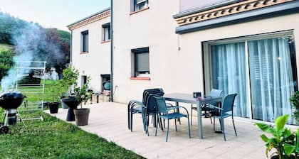 Petit Paradis Lescurien | Piscine | Climatisation | Salle de Sport | Confort