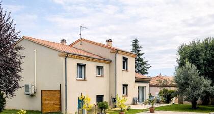 Petit Paradis Lescurien | Piscine | Climatisation | Salle de Sport | Confort