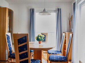 Mobile Home | Dining - Hausboot in Barth am Barther Bodden (Barth)