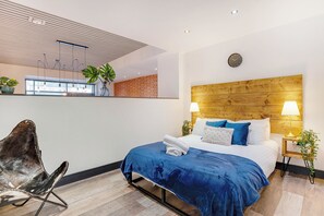 1 soverom, strykejern/-brett, wi-fi (inkludert) og sengetøy