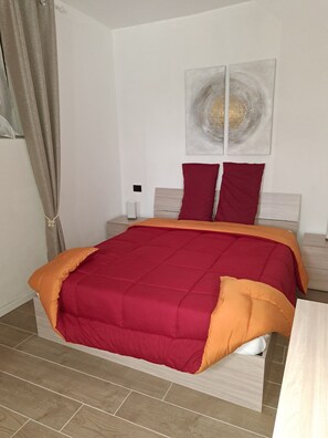 Le Scintille B&B - Sirio | Down duvets, blackout curtains, iron/ironing board, free WiFi - le scintille Snc  (San Ginesio)