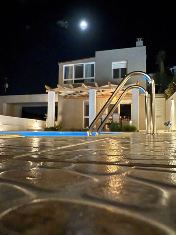 Alberca al aire libre 