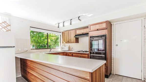 Fridge, microwave, dishwasher, toaster