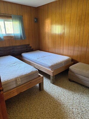 2 makuuhuonetta, Wi-Fi, vuodevaatteet