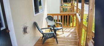 Family & Pet Friendly Lakefront Cabin - Five Mile Lake Lodge 