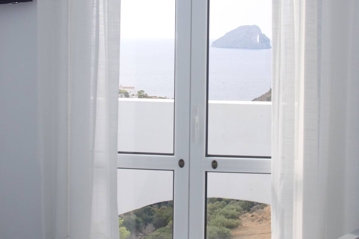 Standard Double Room, Sea View, Mezzanine | In-room safe, soundproofing, iron/ironing board (on request)