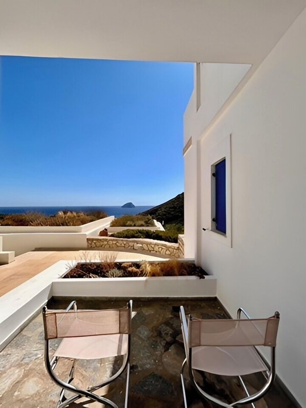 Studio, vue mer, rez-de-chaussée | Coffres-forts dans les chambres, chambres insonorisées