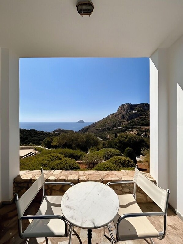 Triple Room, Sea View, Ground Floor | Terrace/patio - EL SOL HOTEL (Kithira)