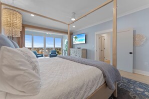 4 bedrooms, iron/ironing board, WiFi, bed sheets - Spacious 4-bedroom condo in the quiet holiday isle area of Destin, Florida. (Destin)