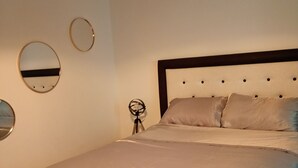 2 slaapkamers, een strijkplank/strijkijzer, wifi