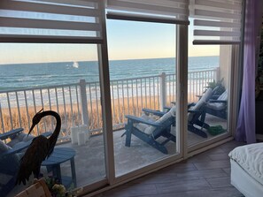 Interior - Oceanfront Luxury, Bikes Kayak,Surfboard are Included (North Topsail Beach)