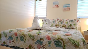 3 bedrooms, iron/ironing board, WiFi, bed sheets