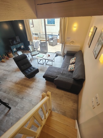 Living area. L'escale des Martres