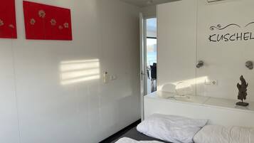2 bedrooms, individually furnished, bed sheets