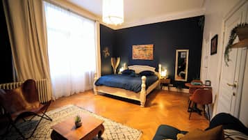 1 slaapkamer, een strijkplank/strijkijzer, wifi, beddengoed