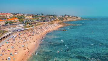 Sun-loungers, beach towels