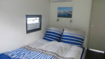 Mobil Karavan | 2 kamar tidur dan dilengkapi dengan perabotan berbeda-beda