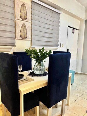 Dining - Residencial Amanda del Mar B3 - Pool & Beach (Boca Chica)
